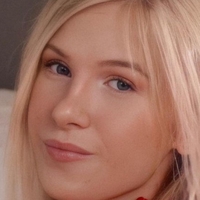 Hattie Bardot Nøgen