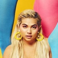 Hayley Kiyoko Nøgen