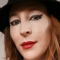 Hellvetika Nøgen