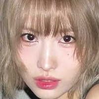 Hirai Momo Nøgen