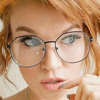 Hollie Bennett Nøgen