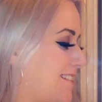 Hollie Nøgen