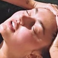 IconicDovile  Nøgen