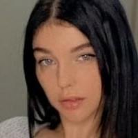 Irena Ortega Nøgen