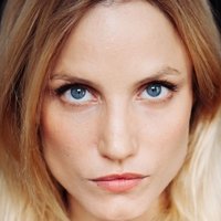 Isabel Thierauch Nøgen