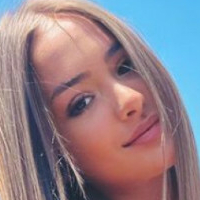 Iulia Beregoi Nøgen