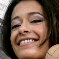Izzy Bell Nøgen