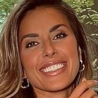 Jana Azizi Nøgen
