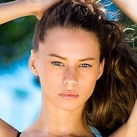 Janaina Reis Nøgen