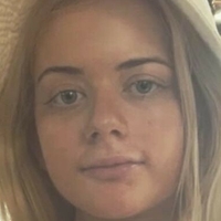 Jasmine Douds Nøgen