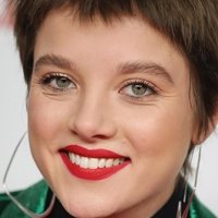 Jella Haase Nøgen