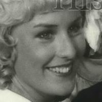 Joan Goodfellow Nøgen