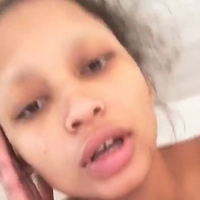 Joy M'Batha Nøgen