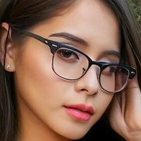 jrivera_model Nøgen