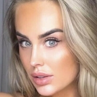 Julia Akkerman Nøgen