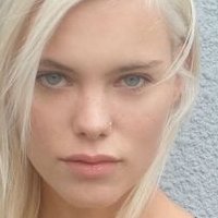 Julia Almendra Nøgen