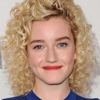 Julia Garner Nøgen