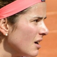 Julia Görges Nøgen