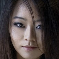 Julia Ling Nøgen