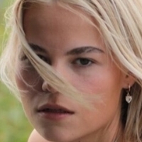 Julia Rnken Nøgen