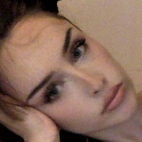 Julia Román Nøgen