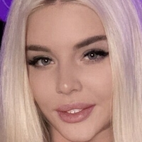 Julia1212 Nøgen