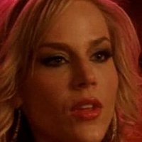 Julie Benz Nøgen