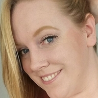 Julie Bliss Nøgen