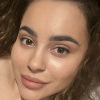 Karyna Kardelian Nøgen