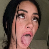 Kassie Wallis Nøgen