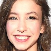 Katelyn Nacon Nøgen