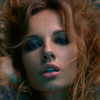Katerina Kristall Nøgen