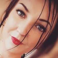 Katie Ankrett Nøgen