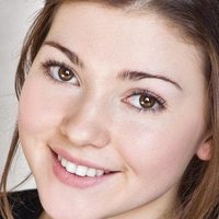 Katie Douglas Nøgen