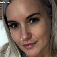 Katie Smith Nøgen