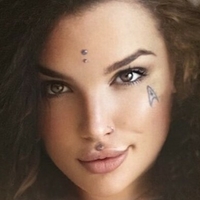 Kayla Tade Nøgen