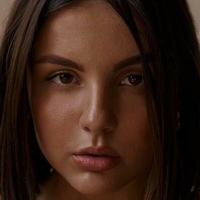 Kazarian Oleksandra Nøgen