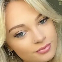 Keeley Colbran Nøgen