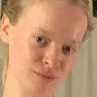 Kelley Nøgen
