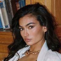 Kelly Gale Nøgen