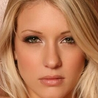 Kelsey Monroe Nøgen