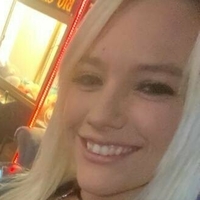 kenna Nøgen
