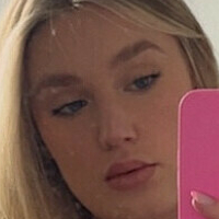 Kenzie Peveril Nøgen