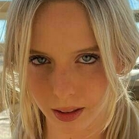 Kesem Oneill Nøgen