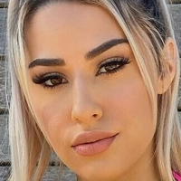 Kiara Zarafetas Nøgen