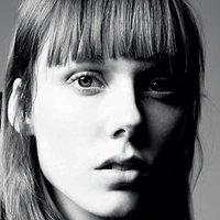 Kiki Willems Nøgen