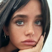 kinlllley Nøgen