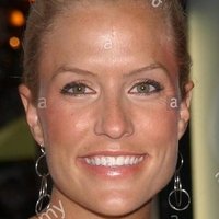 Kinsey Packard Nøgen