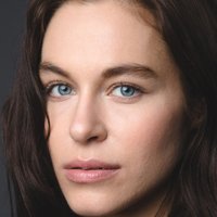 Kirsty Averton Nøgen