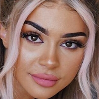 kristenhancher Nøgen
